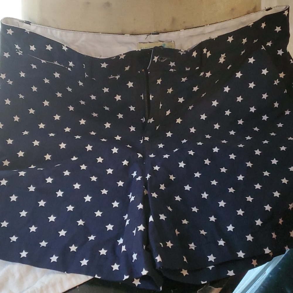 Caribbean Joe shorts, new w/o tags